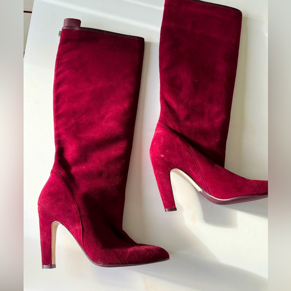 NEW STUART WEITZMAN Charlie Caberne Red Burgundy Suede Knee Boot sz 10